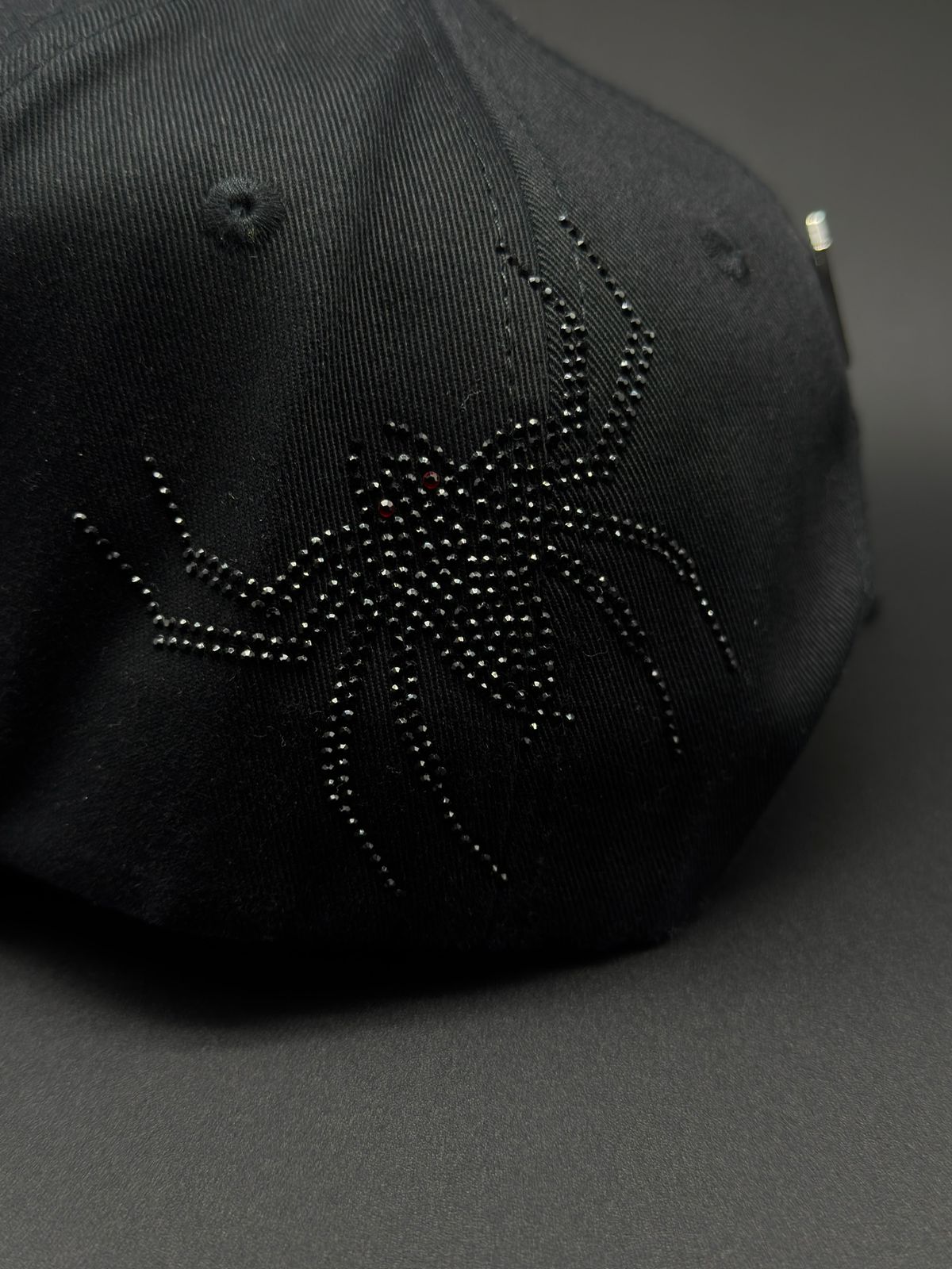 BIG BOSS CRYSTALS BLACK