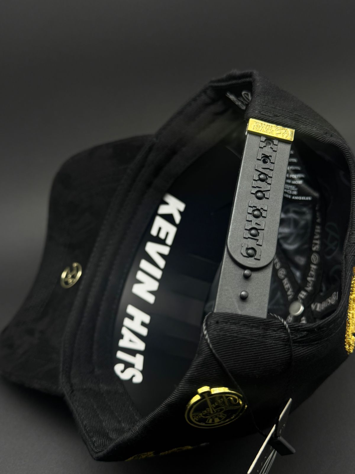 KEVIN HATS NY CRYSTALS GOLD