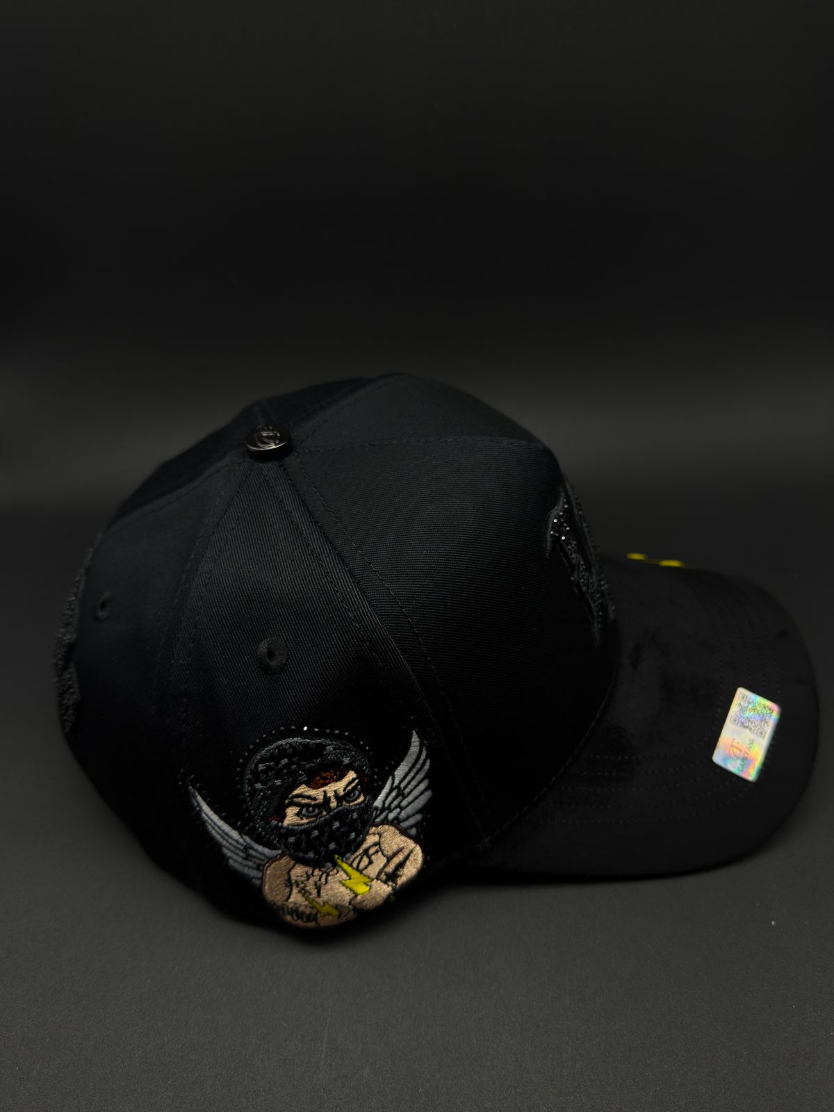 CAPS FANS LA BAD ANGELS