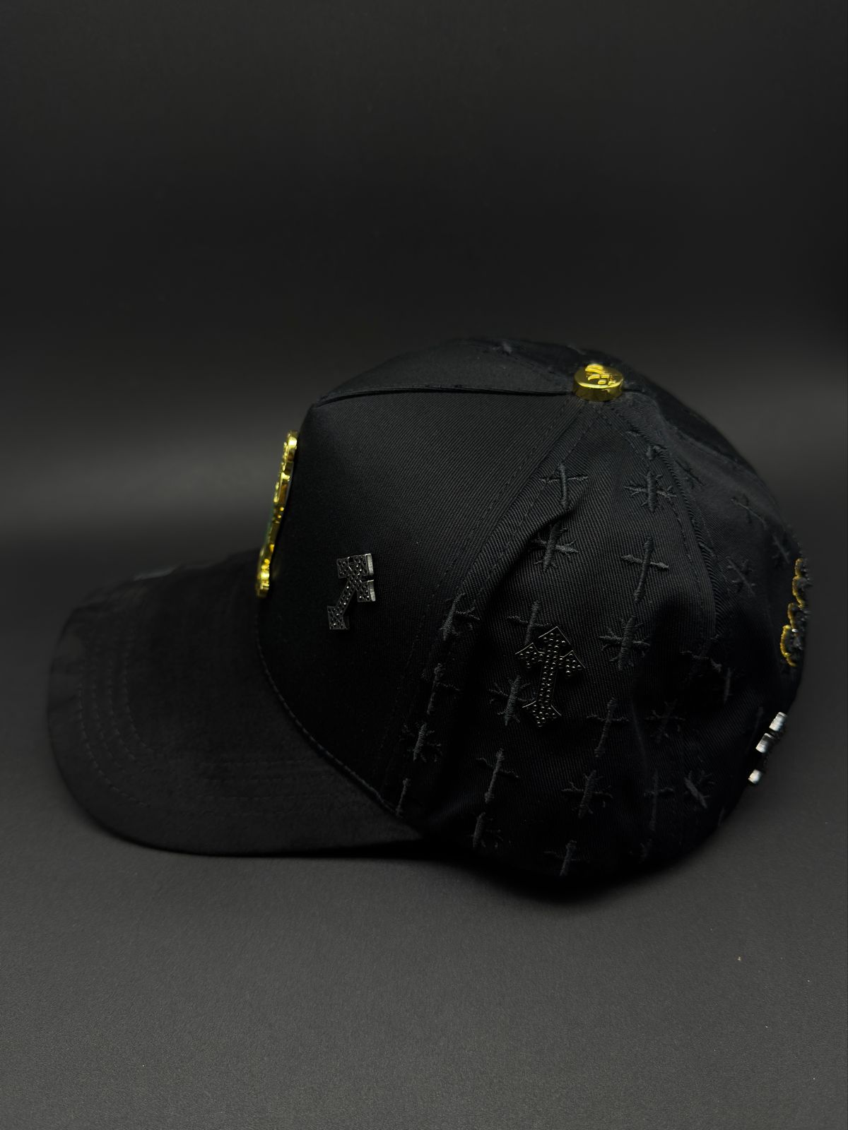 CAPS FANS SAN JUDAS GOLD