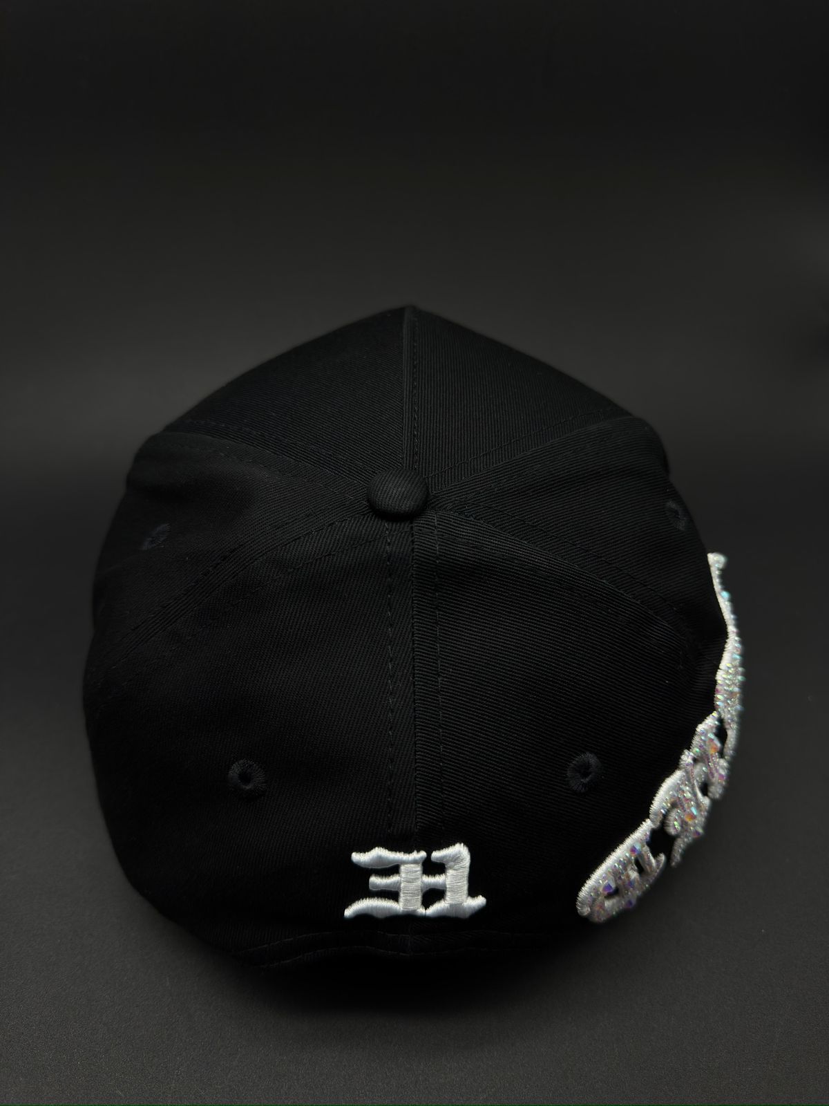 THIRTY ONE HATS CONCRETE JUNGLE