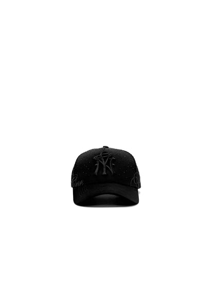 31 HATS "FOREVER BLACK"