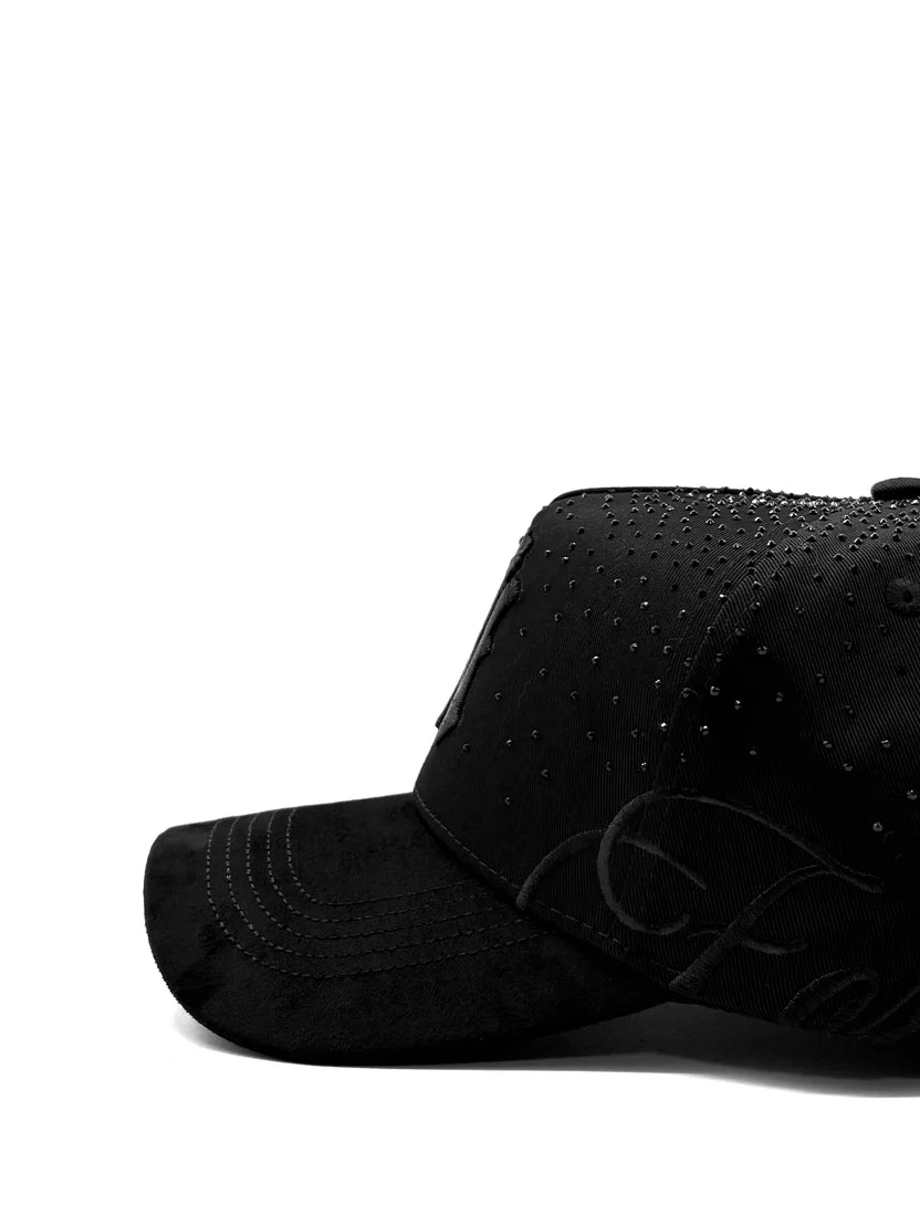 31 HATS "FOREVER BLACK"