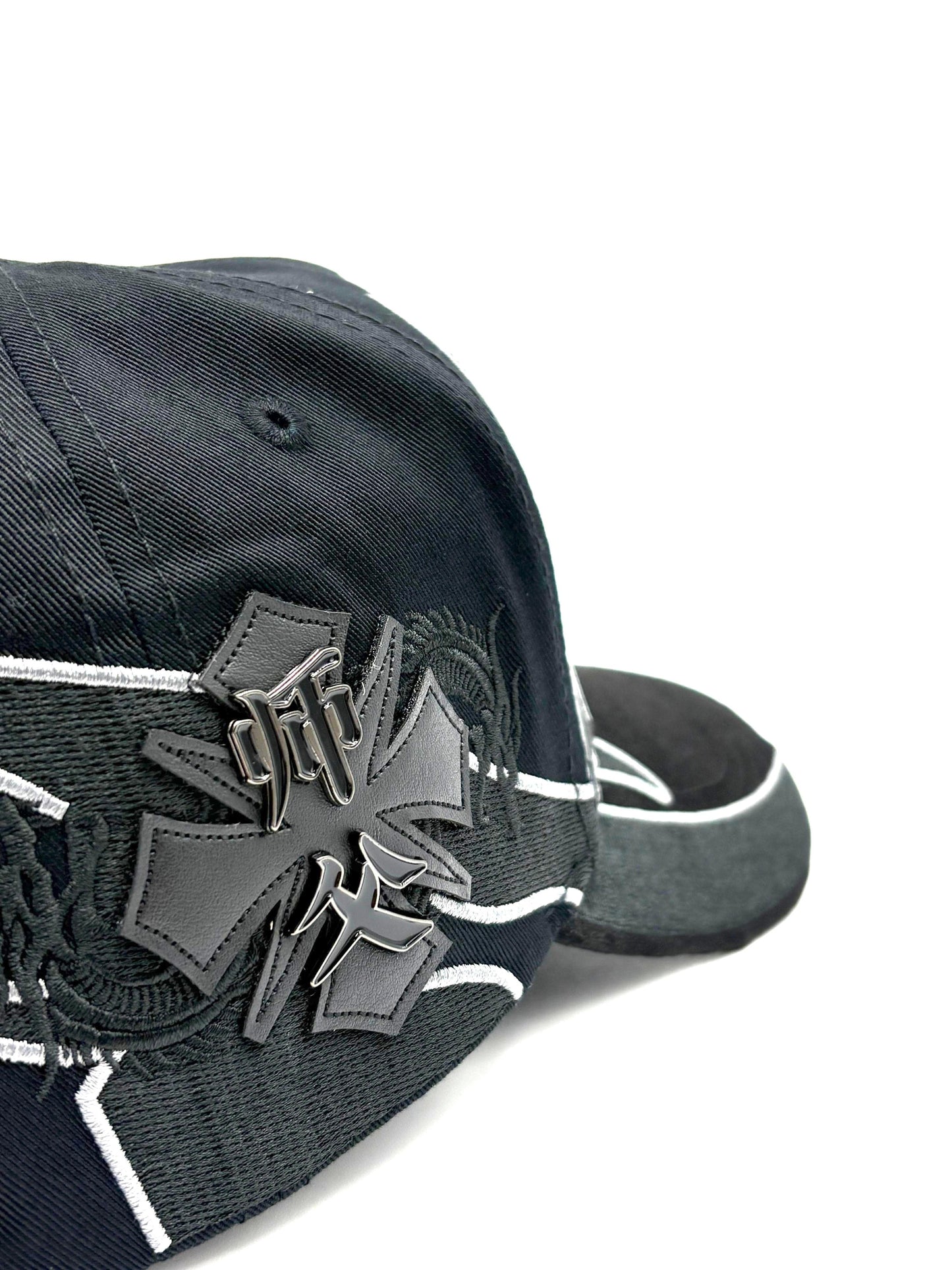 Báez x Shifu "AB'z Total Black"