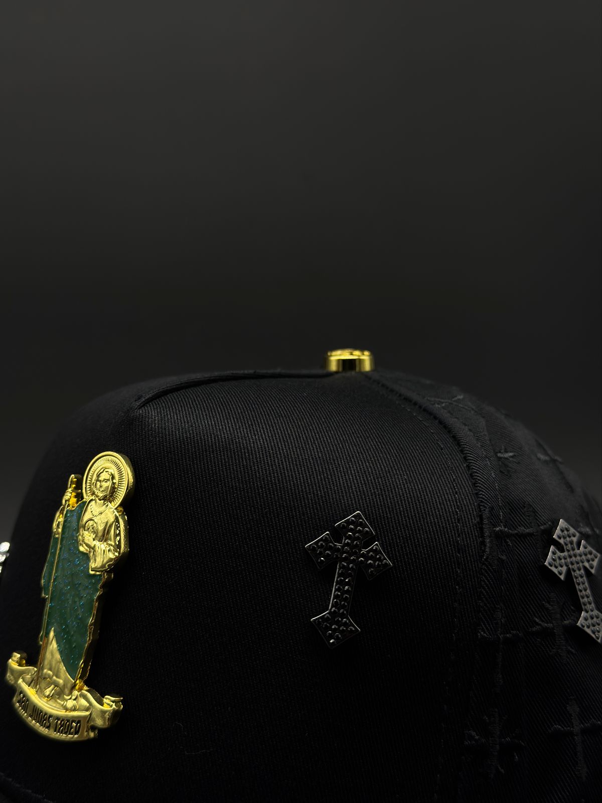 CAPS FANS SAN JUDAS GOLD