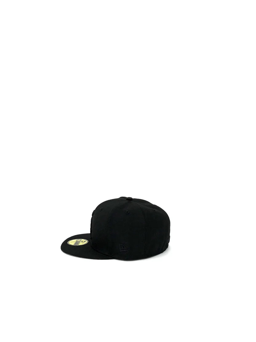 NEW ERA "CHICAGO WHITE SOX BLACK ON BLACK 59FIFTY"