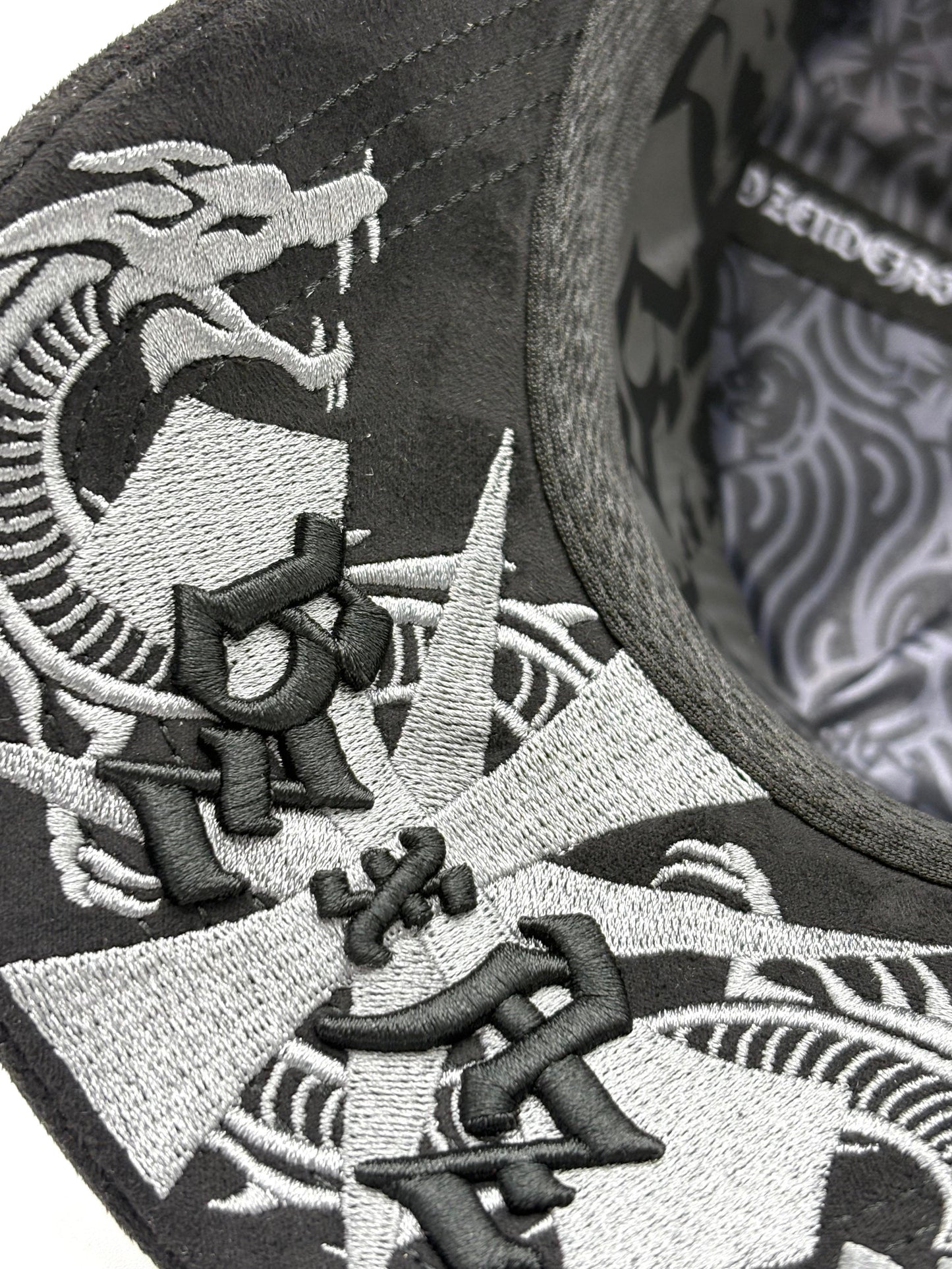Báez x Shifu "AB'z Total Black"