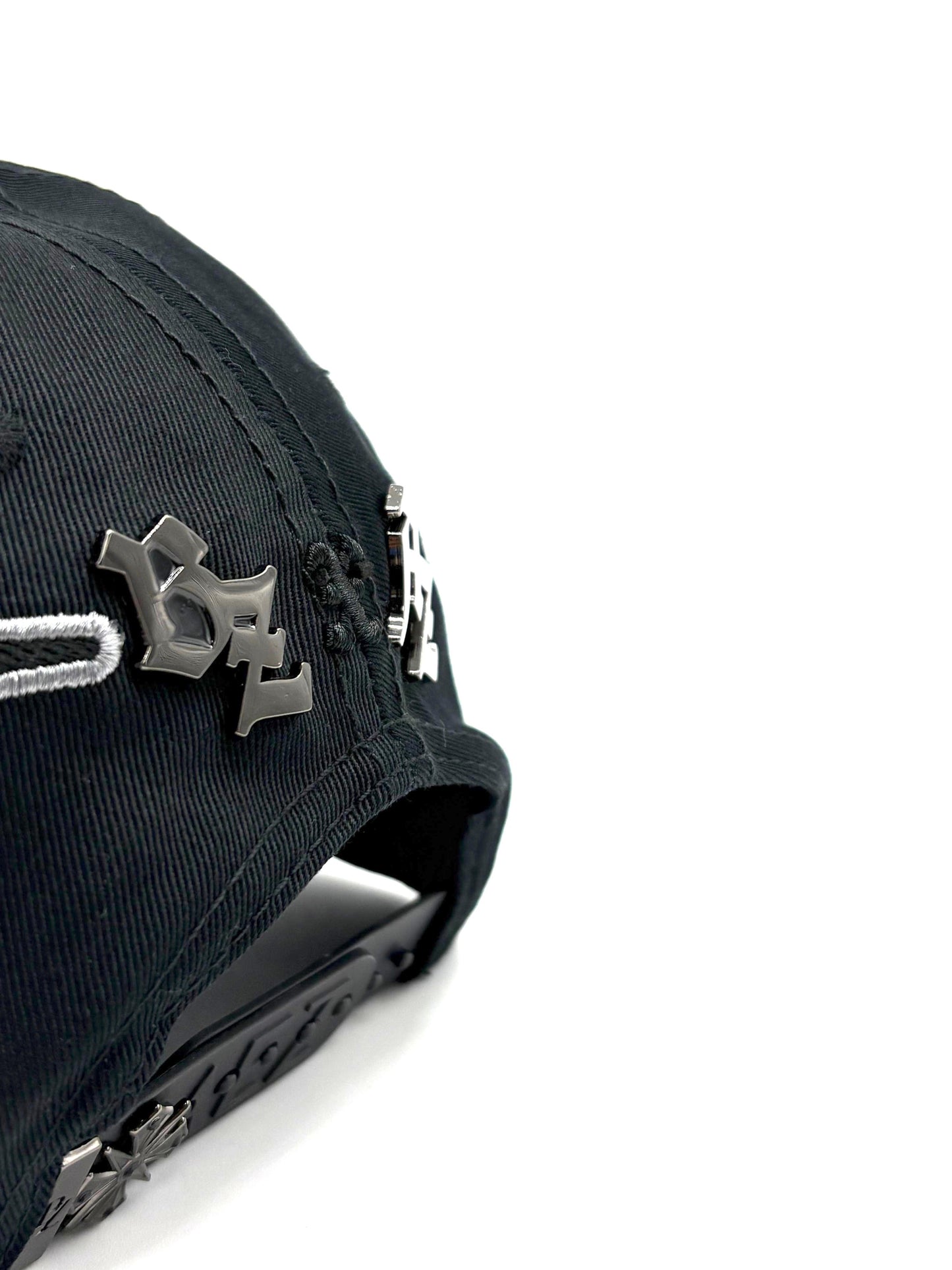 Báez x Shifu "AB'z Total Black"