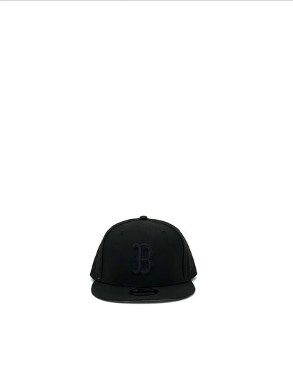 NEW ERA "BOSTON RED SOX BLACK ON BLACK 9FIFTY SNAPBACK"