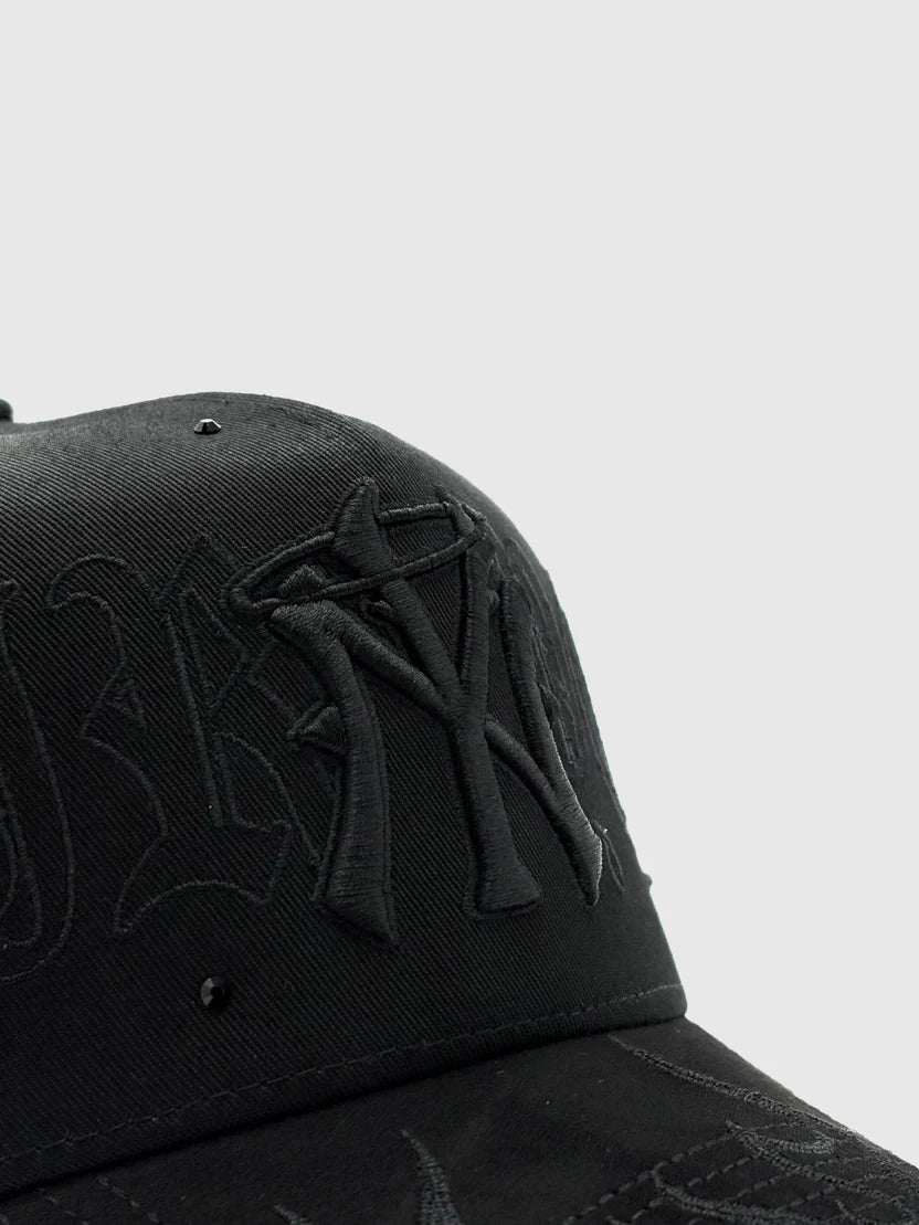31 HATS " NY FLAMES "