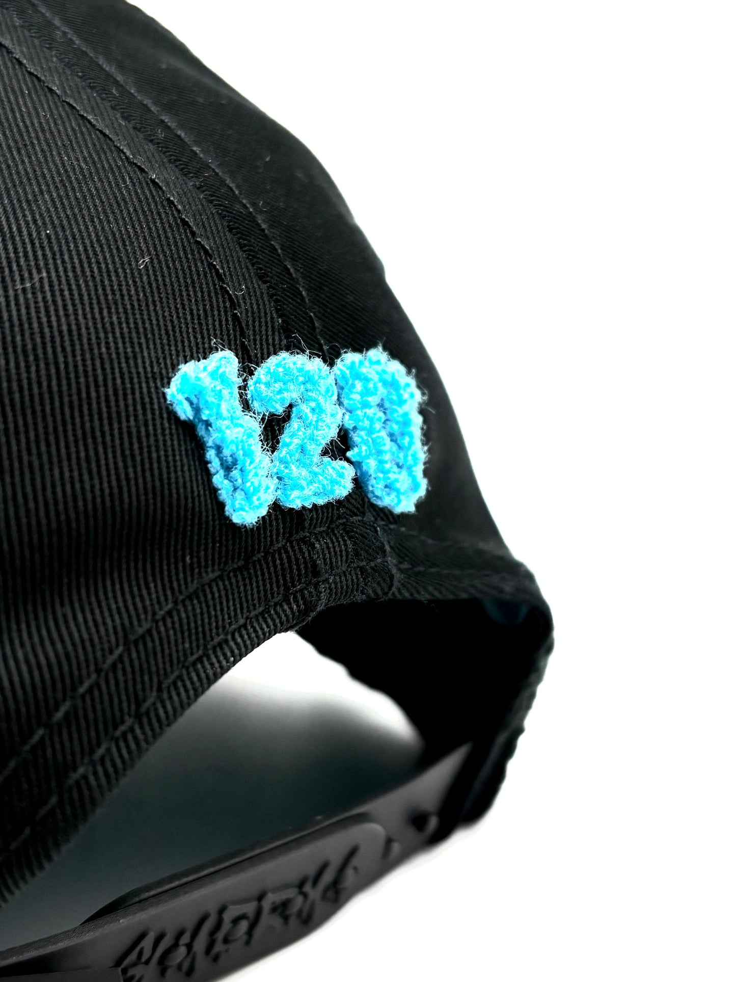 120 HATS "MODELO CIENTO VEINTE"