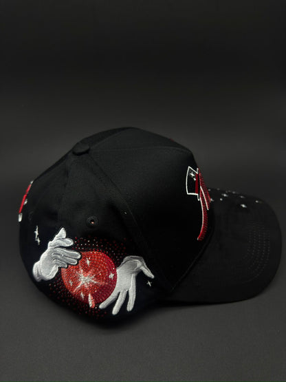 THIRTY ONE HATS MAGO RED