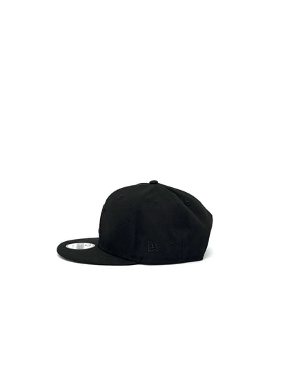 NEW ERA "LOS ANGELES ANGELS BLACK ON BLACK 9FIFTY SNAPBACK"