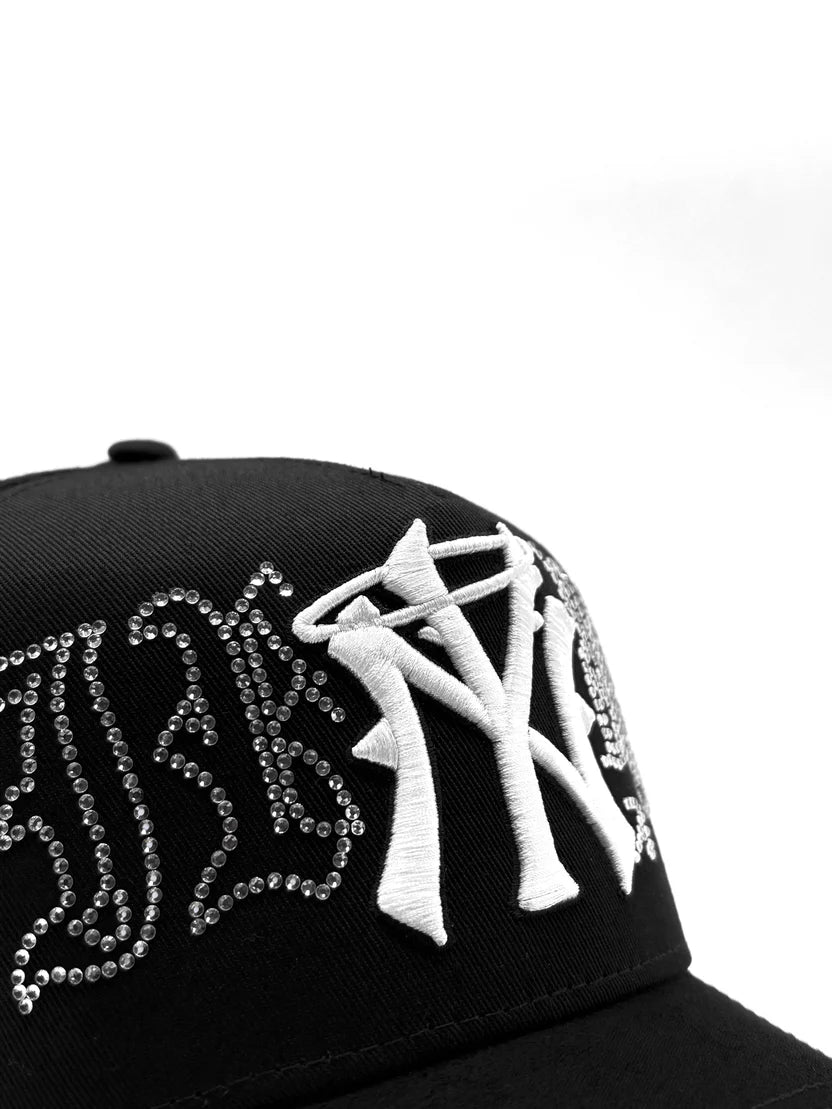 31 HATS "NY CRYSTALS WHITE"