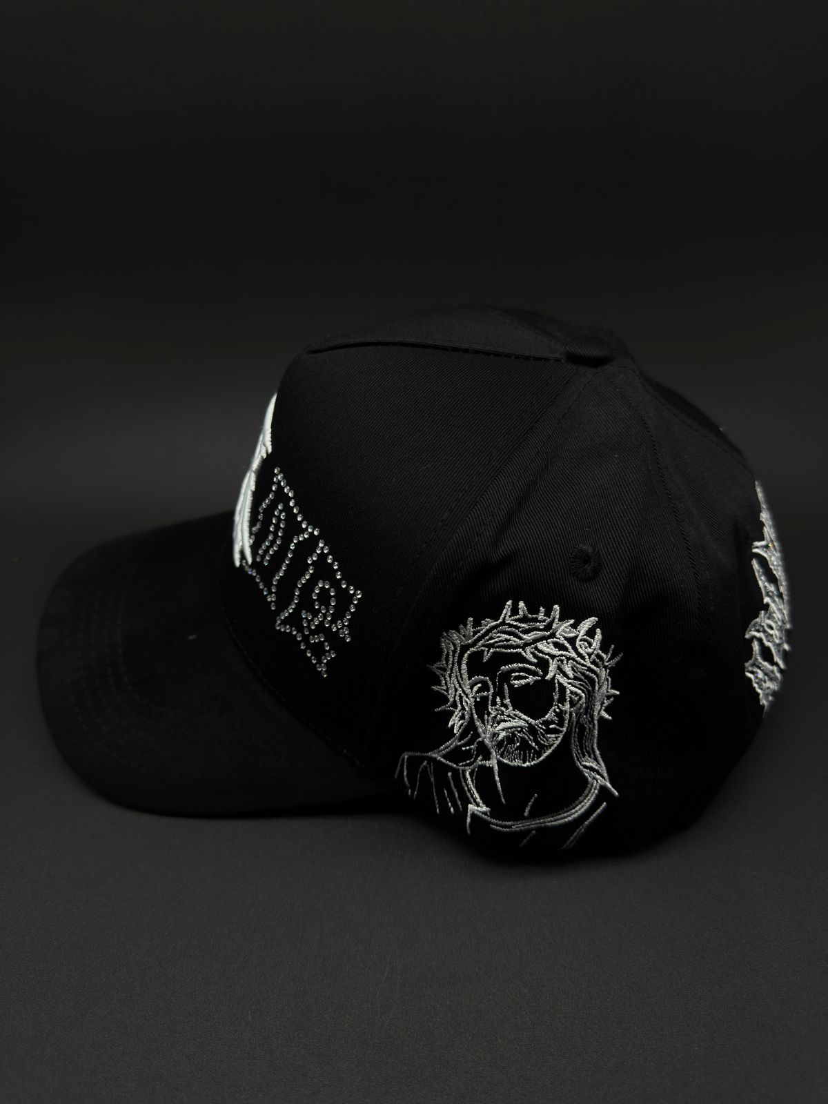 RUDE AWAKENINGS CRYSTALS WHITE