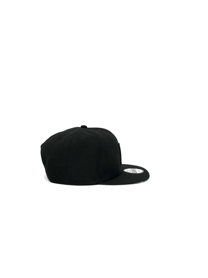 NEW ERA "LOS ANGELES DODGERS BLACK ON BLACK 9FIFTY SNAPBACK"